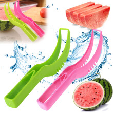 Watermeloensnijder met lange steel – Plastic fruitblokjessnijder