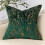Capa de almofada decorativa com estampa de galhos verdes em veludo, 45x45 cm (18x18 polegadas) 1
