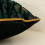Capa de almofada decorativa com estampa de galhos verdes em veludo, 45x45 cm (18x18 polegadas) 4