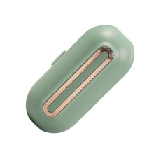 MultiSurface Lint Brush Reusable Lint-Green Hold the model