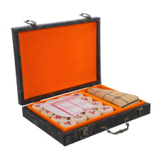 1Set Elegant Wooden Xiangqi Board Game Set with Assorted Color Pieces