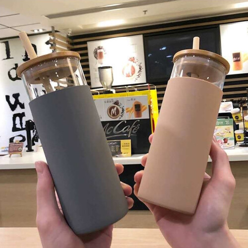 500-ml-Glaswasserflasche mit Bambushülle und Strohhalm 2