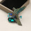Broche au design unique en forme de perruche, ornée de-Bleu roi 5