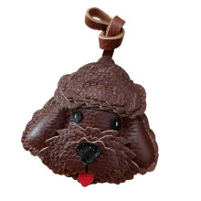 Handgefertigter Schlüsselhalter in Hundeform aus-Dunkelbraun.