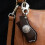Beau porte-clés accessoire en cuir et alliage 5