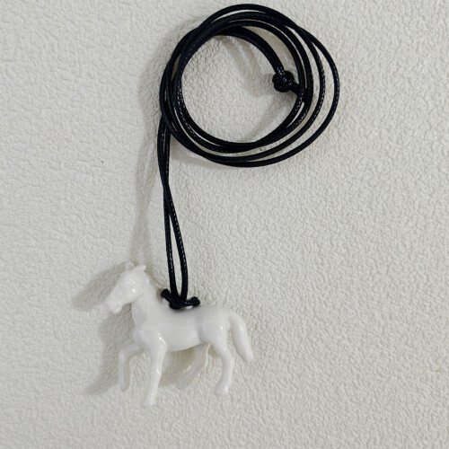 Collier pendentif cheval acrylique léger symbolique,-Blanc 2