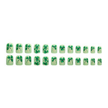 24pcs Patrick's Day Themed False Nail Light Green Glitters Short