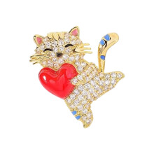 Lovely Cats Pin With Heart Accent Sturdy Alloy Brooch-Gold