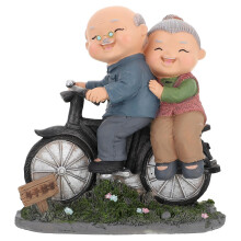 Figura de resina de pareja de ancianos, 16,5 x 15,5 x 7,5 cm.