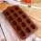 Conjunto de 3 Moldes de Silicone para Chocolate com Design de Coroa 4