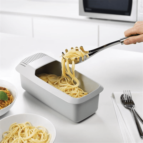 Pasta cooker with strainer eco-friendly plastic 1 piece 1