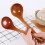 Suppenkelle aus Holz mit langem Griff 3