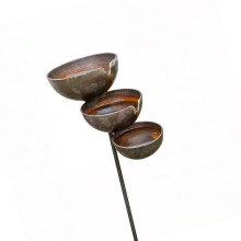 Roestig ijzeren drinkbak voor dieren, decoratieve tuinpaal,