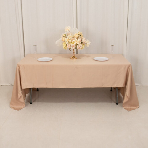 Toalha de mesa retangular em cetim nude Lamour, 152 x 320 cm (60 x 126 polegadas)