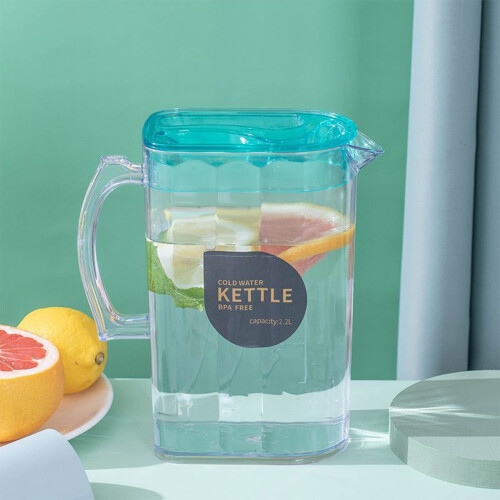 Brocca d'acqua con coperchio, 2,2 litri, quadrata, in plastica trasparente. 1