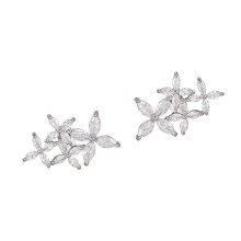 Clip d'oreille en Zircons, accessoire en forme de fleur-Argent