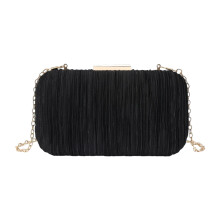 Moderne Handtasche mit plissiertem Design und abnehmbarer