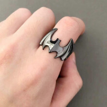 Flaggermusringer for menn og kvinner justerbare svarte kule punk goth åpne flaggermusvingeringer cosplay halloween-smykker til kjæresten b