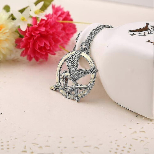 Hunr Games Necklace 3pcs 1