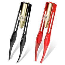 Lot de 2 pinces à épiler pour sourcils avec lumière LED, pointe biseautée professionnelle, outil d'épilation de haute précision et outils de