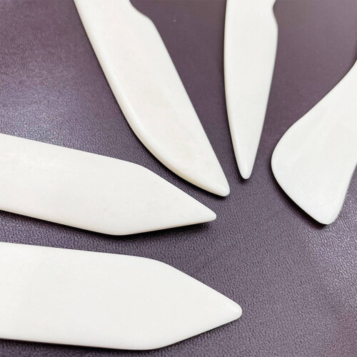 Bone Folder Set – Natural Bone Scoring Tool (2 pcs) 1