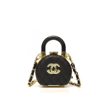 (Section 4) Stylish Letter Diamond Chain Mini Crossbody Bag