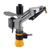 Impact Sprinkler 360 graden automatisch draaiende sproeier voor grote oppervlakken met 1-1/2 inch FNPT-aansluiting voor tuin, gazon en erf.