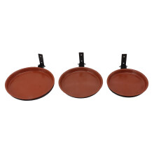 Baummontierter Vogelfutterspender mit Vogelbadeschale und robustem Metallring für Terrasse und Garten, inklusive 3 Schalen und 3 Halterungen