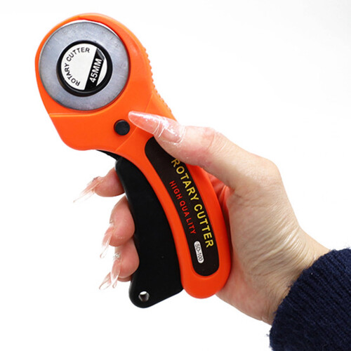 Rollschneider für Stoff und Leder, ergonomischer Griff 2