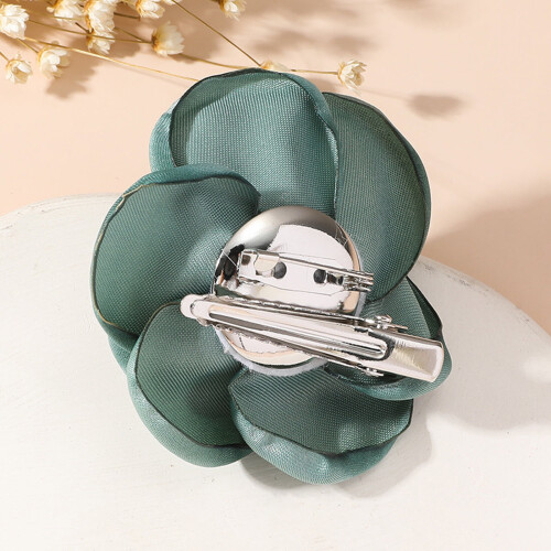 Rosenblomststofbroche - 5,5 cm, vinrød 2