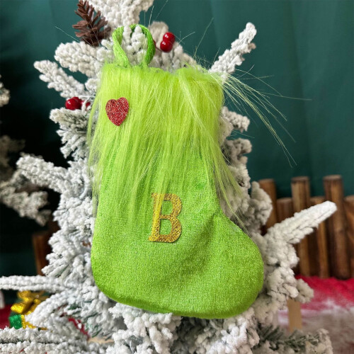 Grüner bestickter Weihnachtsstrumpf mit Buchstaben, 18 cm 1