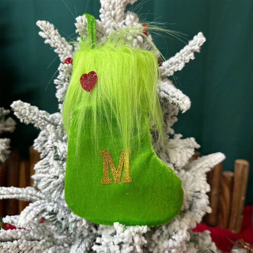 Grüner bestickter Weihnachtsstrumpf mit Buchstaben, 18 cm 1