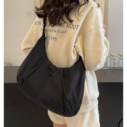 Große Schultertasche aus Nylon für Damen 2