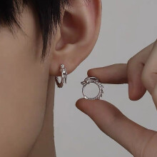 Cluaise Copair Dragan Huggie Hoop – 1 Péire
