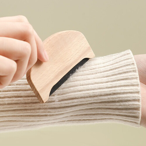 2Pcs Handheld Beechwood Defuzzing Tool Lint Remover For Wool 1