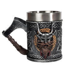 Elegante Kaffeetasse aus Kunstharz mit Metallinnenseite und