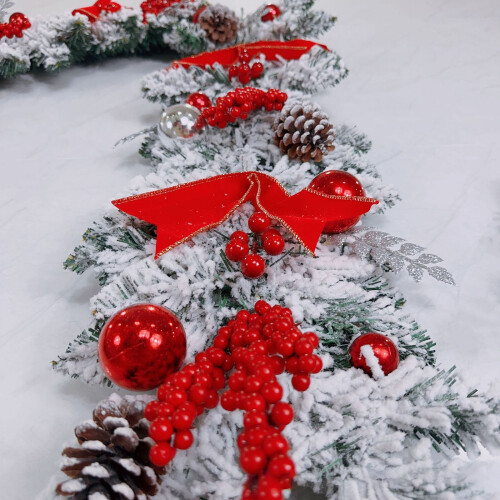 Christmas Wreath Red Silver 47.28 Inch 1