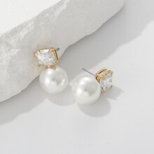 Pearl Stud Earrings in 18K Gold Plated Setting