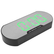 Wekker met instelbare helderheid, kleurendisplay en dubbele USB-oplaadfunctie voor thuisdecoratie.