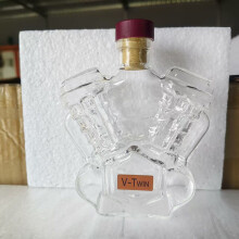 (Decantador con forma de motor D) Nuevo decantador de whisky con forma de motor de coche, decantador