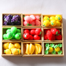 Resin dockhusfrukter set med 8