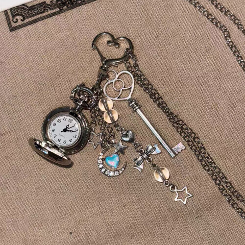 Romance Retro Heart Round Locket Keychain Featuring Cute-love 2