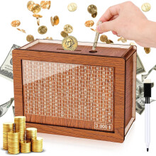 Houten spaarkluis met teller en een streefbedrag van $10.000.
