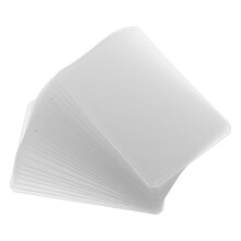 Pacote com 25 capas rígidas transparentes para cartas em PVC.
