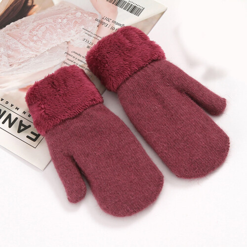 Luvas de inverno femininas roxas de tricô com forro de lã.