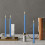 Set di 4 candele blu affusolate con filo lungo, senza profumo. 5