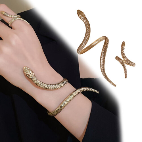 Gotische slangenarmband en ringenset 2