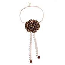 Hars bloemen tailleketting met imitatieparels –
