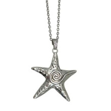 Colar com pingente de estrela em aço titânio para mulheres
