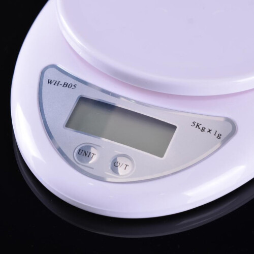 Vit elektronisk köksvåg med tarafunktion 2